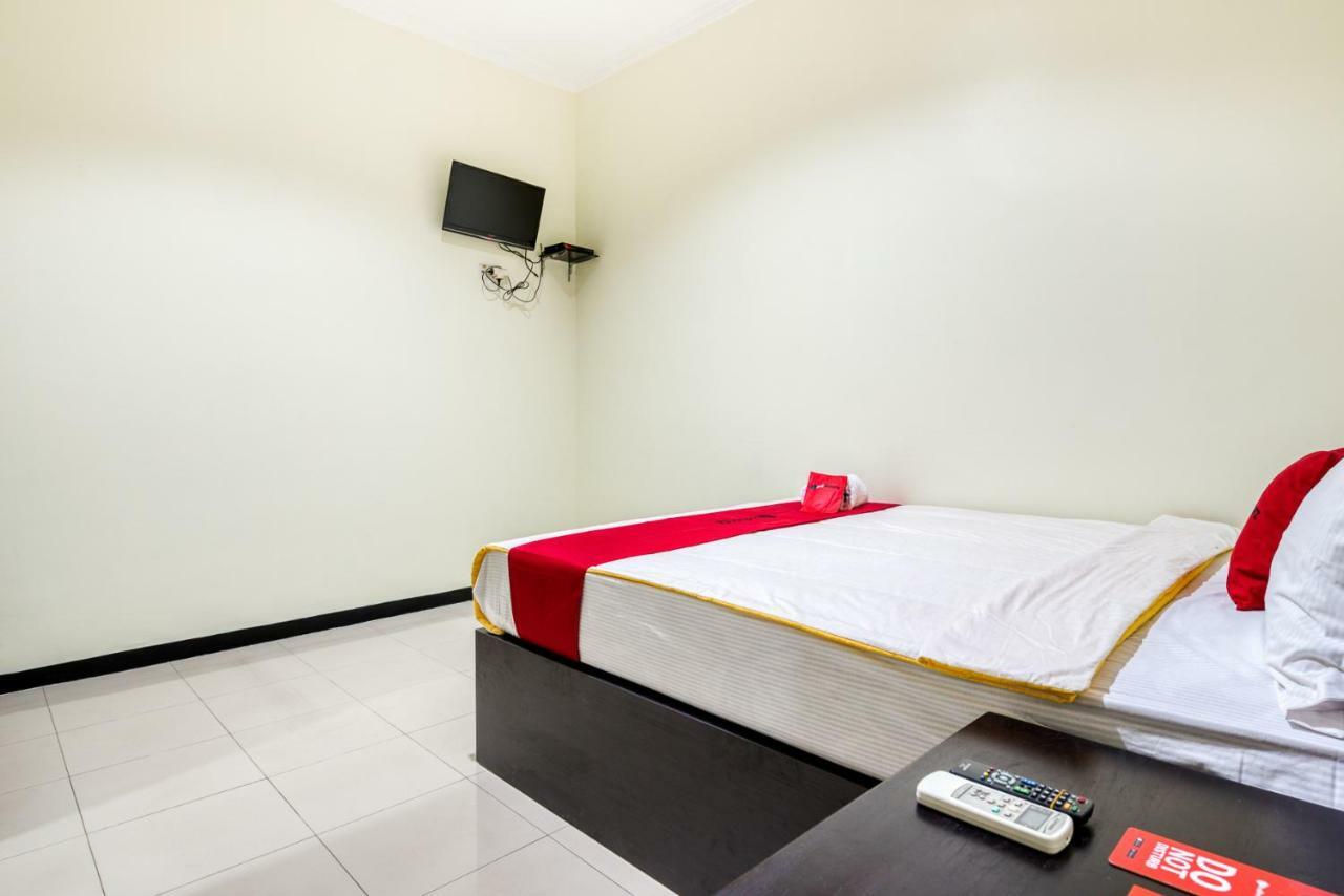 Reddoorz Syariah @ Ketintang Surabaya Hotell Eksteriør bilde