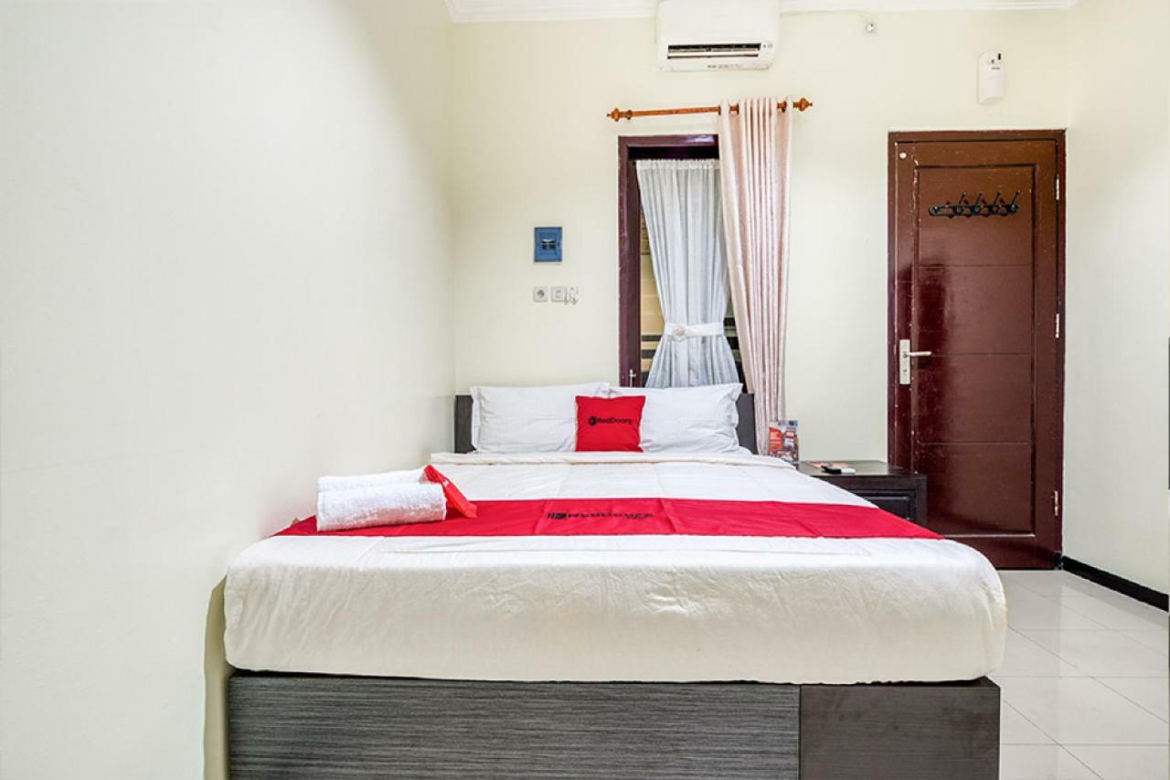 Reddoorz Syariah @ Ketintang Surabaya Hotell Eksteriør bilde